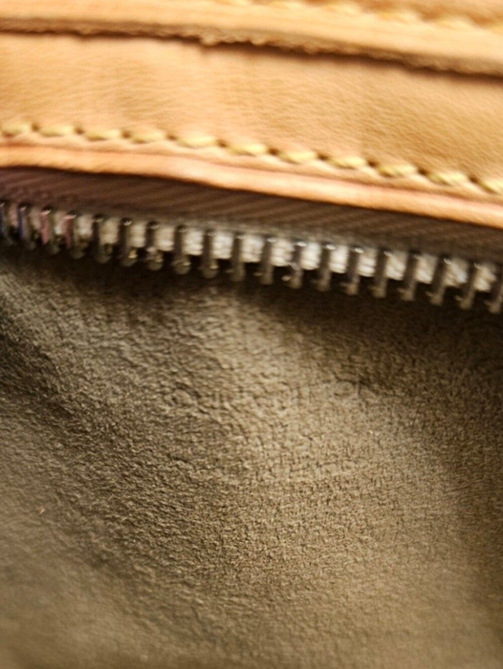Louis Vuitton x Takashi Murakami RARE Black Multicolor Monogram Shirley Clutch - Picture 11 of 14